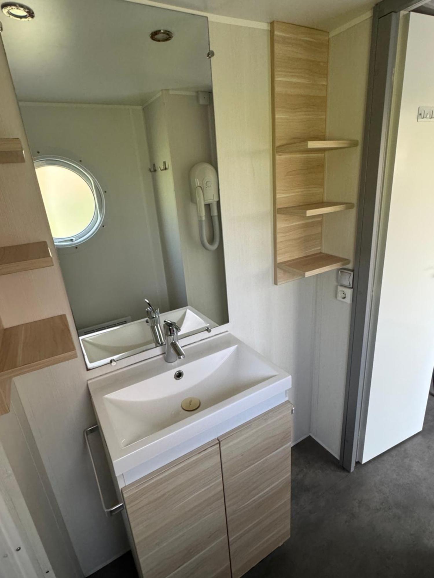Ruime 5-Persoons Chalet Aan Het Bergumermeer Suameer Buitenkant foto